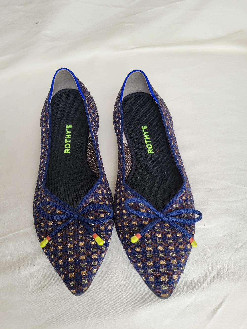 ✨ Rothy’s Navy Pointed-Toe Ballet Flats ✨